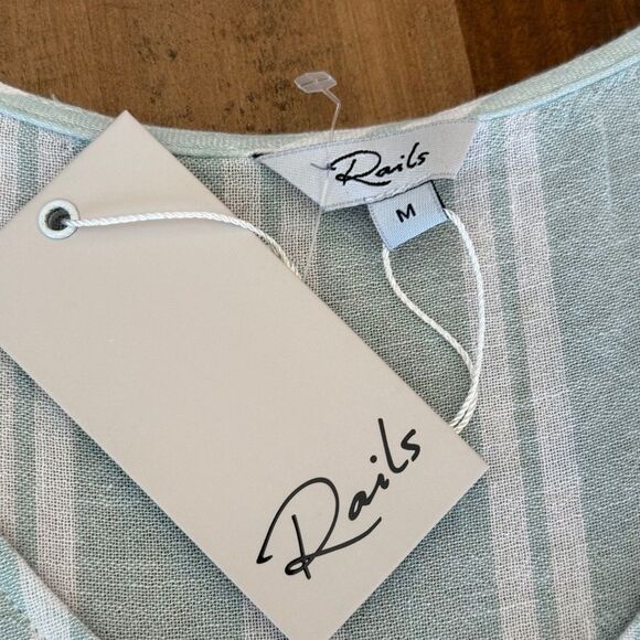 RAILS "NWT" BLOUSE SIZE MEDIUM - Picture 3 of 6